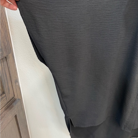 NWOT Zenana Black button down Blouse hi-lo - Picture 2 of 5